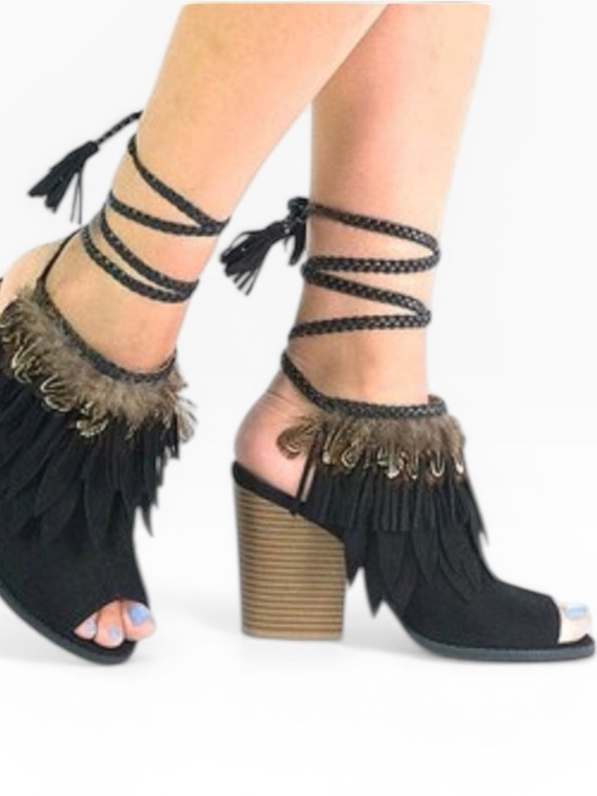 Qupid Shoes - Qupid Black Faux Suede Peep Toe Stacked Heel Bootie with Feathers Women’s Size 9